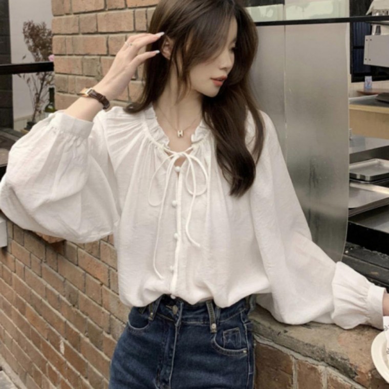 블라우스 긴팔 콩단추 얇은소재 긴팔 스트링 의류 넥 2컬러 셔링 패션